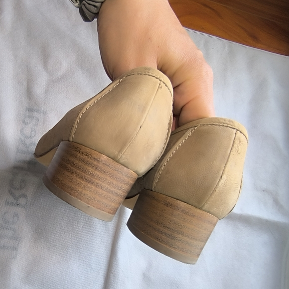 BOTICELLI Women’s Low Heel Beige Suede Loafers Made in Italy Size 7.5 - Picture 13 of 16